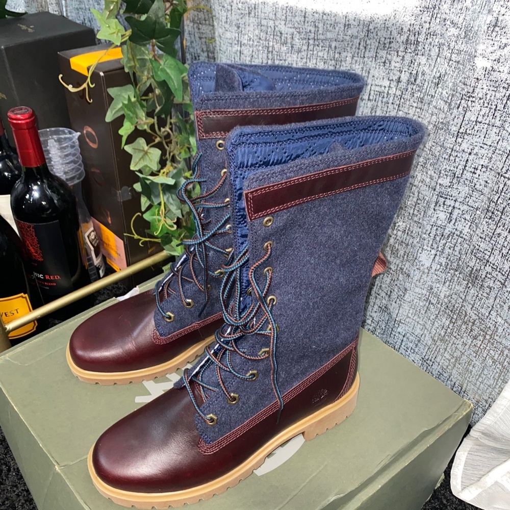 Timberland Boots - Picture 4 of 9